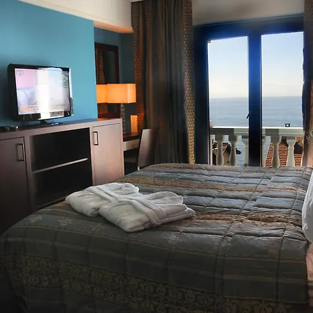 Hotel Paradise Island 3*