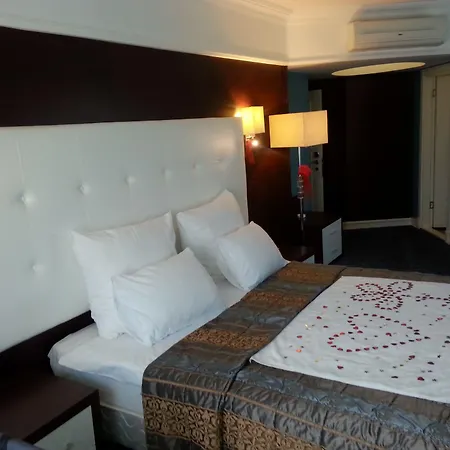 Paradise Island Hotel 3*