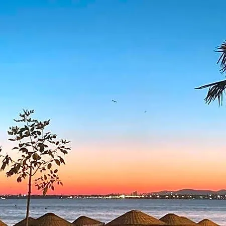 Hotel Paradise Island 3*