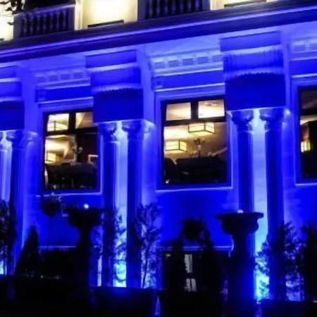 Paradise Island 3*